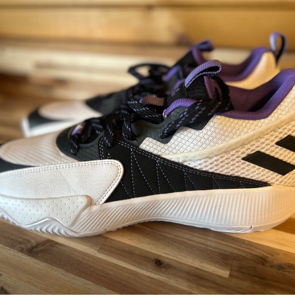 Adidas Dame Certified men’s basketball shoes